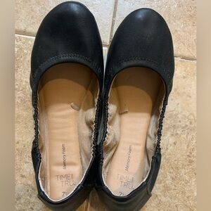 Time and Tru Women's Classic Black Flats
